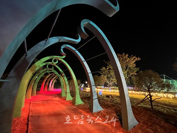 장성 황룡강 가을꽃축제 8일 '팡파르' 장성 황룡강 가을꽃축제 8일 '팡파르'